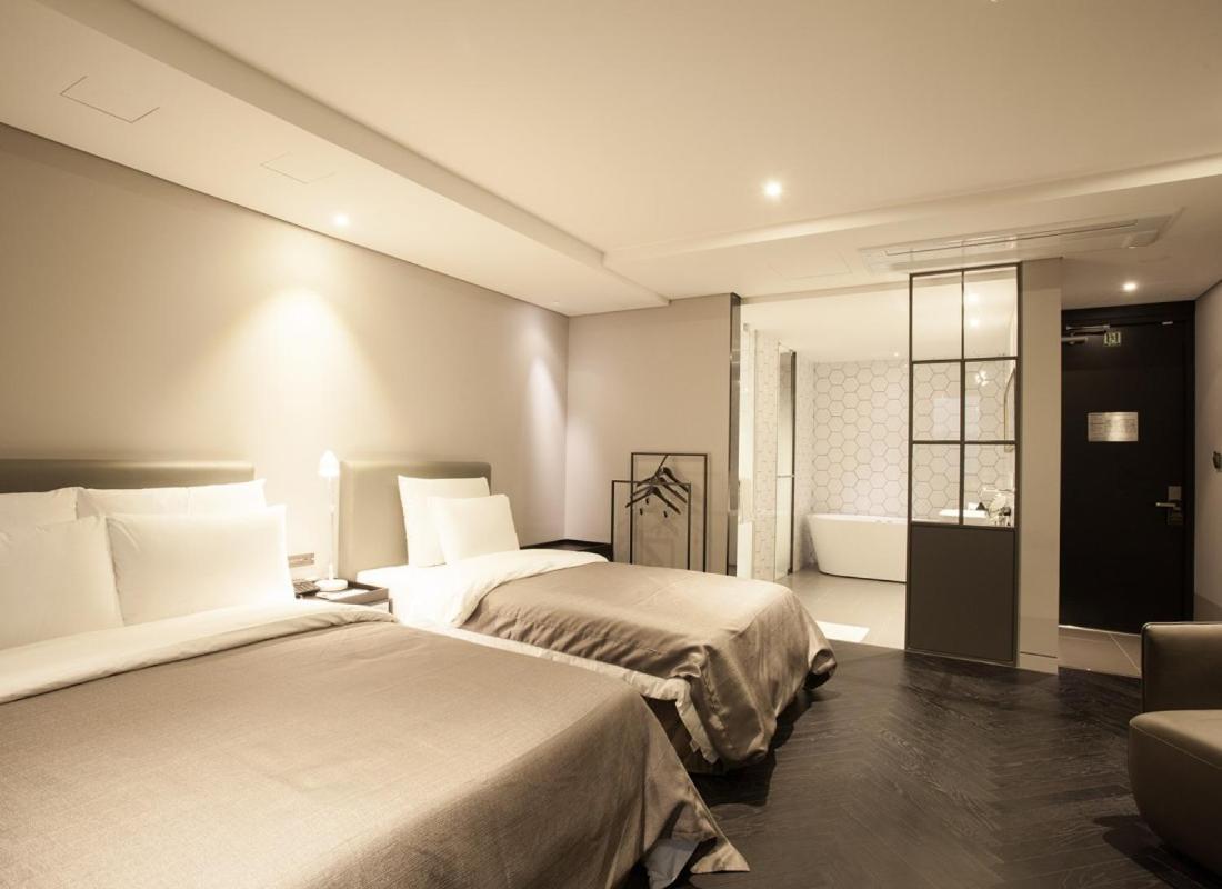 Hotel Gaden Suwon Extérieur photo